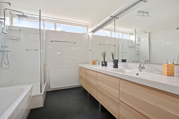 Medium property photo - Wittgensteinlaan 320, 1062 KH Amsterdam
